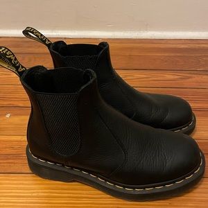 Doc Martens 2976 Chelsea boots